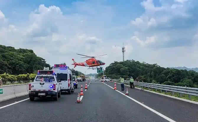 鹤山高速公路汽车救援案例